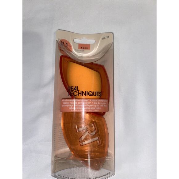 Real Techniques Miracle Complexion Sponge + Travel Sponge Case 01711 New in Box - Picture 1 of 9